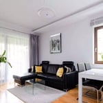 Location longue durée d’un appartement de 3 pièces, 72 m², quartier Mokotów, Varsovie, Pologne