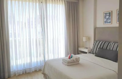 Long-term rental in Buenos Aires: Bright 2-room apartment with terrace in Belgrano