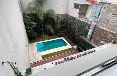 Long-term rental in Buenos Aires: Quiet 2-room apartment with balcony and pool in Palermo