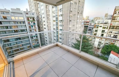 Long-Term 2-Room Apartment with Pool and Security in Buenos Aires, Argentina, Palermo