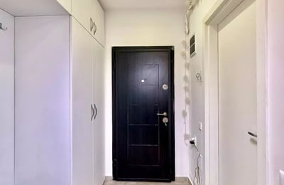 Long-Term Rent of 1-Bedroom Apartment with Balcony in Militari Residence, Bucharest