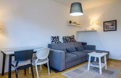 Long-term rental of a cozy 2-bedroom apartment in Vračar, Belgrade