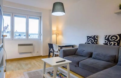 Long-term rental of a cozy 2-bedroom apartment in Vračar, Belgrade