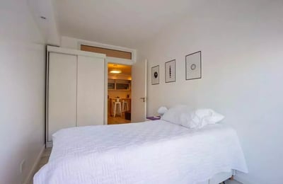 Long-term rental of a 60m² three-room apartment in Palermo, Buenos Aires – washing machine included!