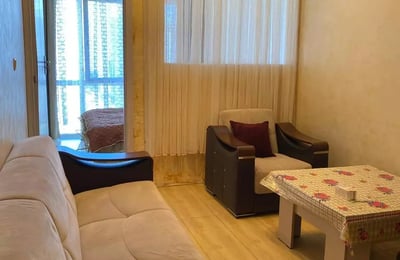Long-term rental of a 2+1 apartment in Batumi on Kobaladze St. 8A