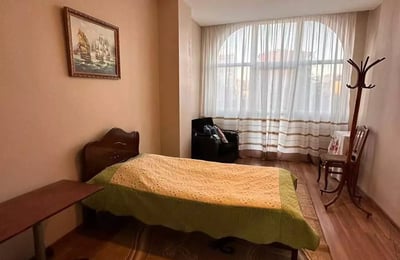 Long-term Rental of 2+1 Apartment on Chavchavadze St. 32, Batumi