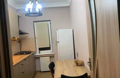 Long-term rental 2+1 apartment with sea view, Sh. Khimshiashvili St. 15, Batumi