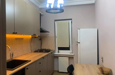 Long-term rental 2+1 apartment with sea view, Sh. Khimshiashvili St. 15, Batumi