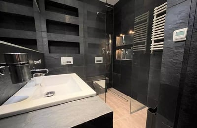 Alquiler a largo plazo: Apartamento de 2 habitaciones, al. Jana Pawła 2, distrito Czyżyny, Cracovia