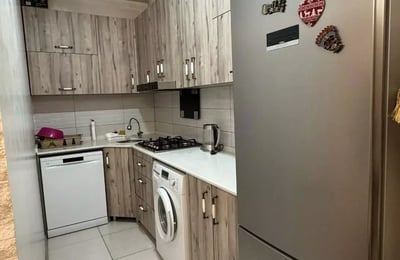 Long-Term Rental: 1+1 Apartment, Batumi