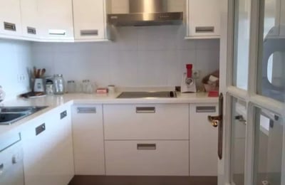 Долгосрочная аренда Аликанте, La Albufereta: 3-комнатная квартира, 120 м², прямой вид на море