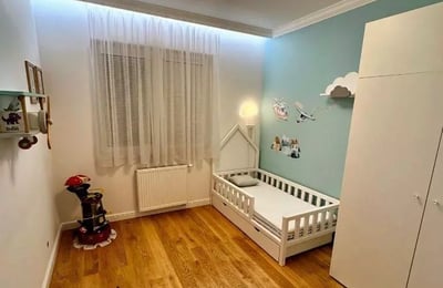 Alquiler a largo plazo, Varsovia, Calle Lazurowa, distrito Bemowo: apartamento de 2 habitaciones con balcón