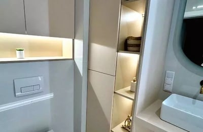 Alquiler a largo plazo, Varsovia, Calle Lazurowa, distrito Bemowo: apartamento de 2 habitaciones con balcón