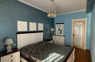 Alquiler a largo plazo, Batumi: apartamento 2+1, 85 m²