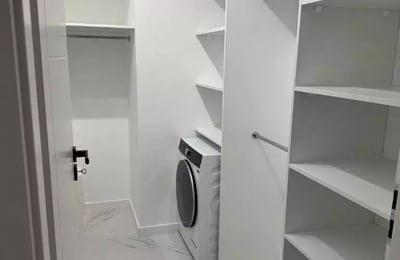Alquiler a largo plazo, apartamento de 2 habitaciones, 44 m², Varsovia, distrito de Praga-Południe, calle Optyków