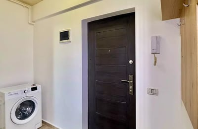 Long-term rental: studio, 1st floor, Militari Residence, Bucharest
