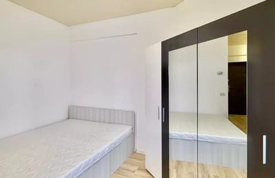 Long-term rental: studio, 1st floor, Militari Residence, Bucharest
