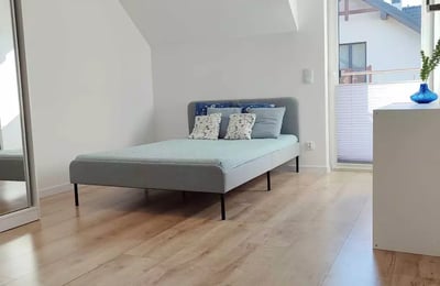 Alquiler a largo plazo de casa de 4 habitaciones en Cracovia, distrito Swoszowice