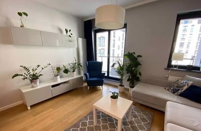 Alquiler a largo plazo de apartamento de 2 habitaciones en Varsovia, distrito Wola, Polonia
