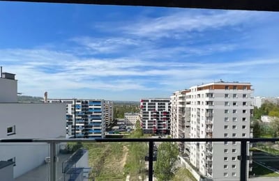 Long-term rental of a 4-rooms apartment in Kraków, Podgórze Duchackie district, Poland