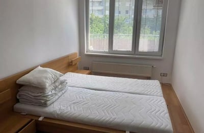 Долгосрочная аренда 2-комнатной квартиры (54 м² + балкон) в Ружинове, Братислава, Словакия