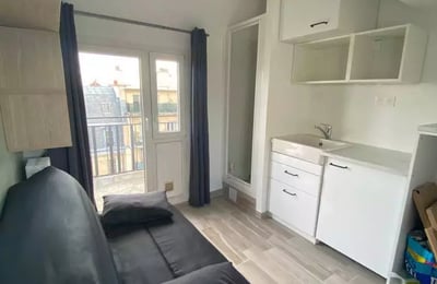 Alquiler a largo plazo de estudio con balcón (8,2 m²) en Boulevard Exelmans, 75016 París, Francia