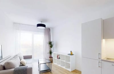 Long-term rental 4-room apartment near park and shops, Dębniki district, Kraków