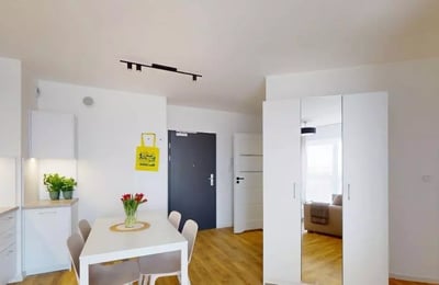 Long-term rental 4-room apartment near park and shops, Dębniki district, Kraków