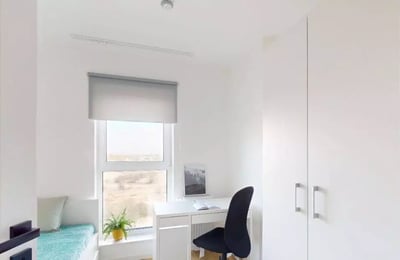 Long-term rental 4-room apartment near park and shops, Dębniki district, Kraków