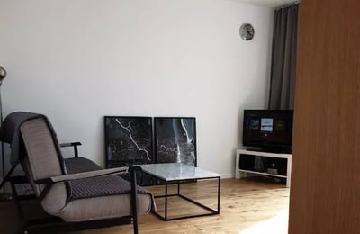 Long-term rental 3-room apartment on Masarska Street, Kraków