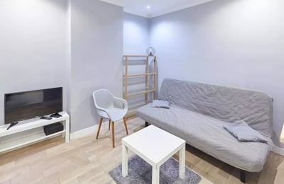 Long-term rental 2-room apartment 40m², Paris