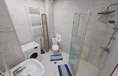 Long-term rental: apartment with sea view, Batumi, Georgia