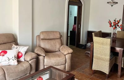 Long-term rental 3-bedroom apartment in Punta Prima, Alicante, Spain