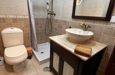 Long-term rental 3-bedroom apartment in Punta Prima, Alicante, Spain