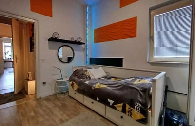 Alquiler a largo plazo piso de 3 habitaciones en el centro Belgrado, Serbia