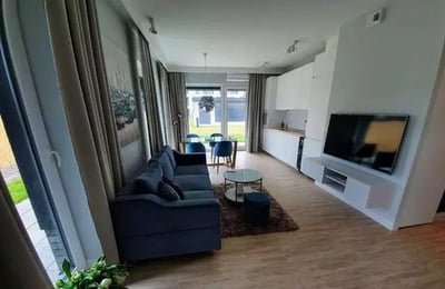 Long-term rental modern 2-room apartment with terrace and parking, Warsaw