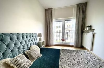 Long-term rental — Spacious 3-room apartment with a balcony, Praga-Południe, Warsaw