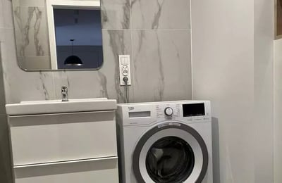 Alquiler a largo plazo de un apartamento de 2 habitaciones en la zona verde de Stabłowice, Breslavia
