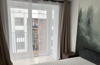 Alquiler a largo plazo de un apartamento de 2 habitaciones en la zona verde de Stabłowice, Breslavia