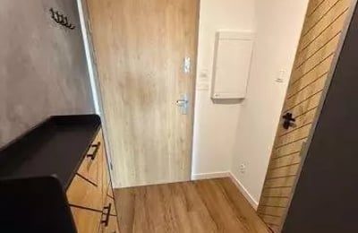 Long-term rental studio in Podgórze, Kraków — close to the lake