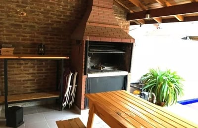 Long-term rental house with pool in Martínez, Buenos Aires