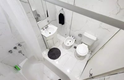 Long-term rent 3-room apartment with a balcony in San Telmo, Buenos Aires
