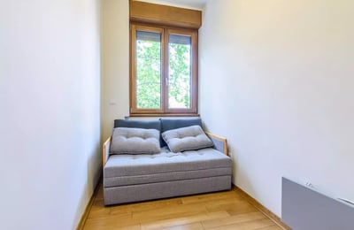 Long-term rent 2-room apartment in central Belgrade, 35m², pets allowed