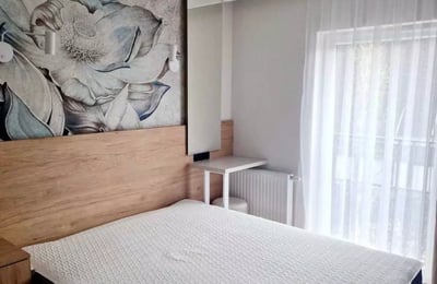 Долгосрочная аренда стильной 2к квартиры 44 m² с балконом и паркингом во Вроцлаве
