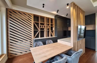 Alquiler a largo plazo de apartamento de 3 habitaciones en el complejo premium Savada 3, Nuevo Belgrado