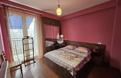 Alquiler a largo plazo amplio apartamento 3+1 en Batumi, Georgia