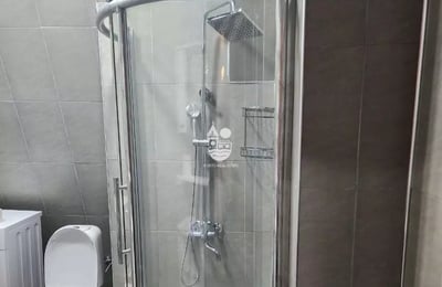 Alquiler a largo plazo amplio apartamento 3+1 en Batumi, Georgia