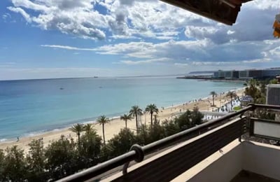 Alquiler a largo plazo apartamento 94m2 con vista al mar en Alicante, Espana
