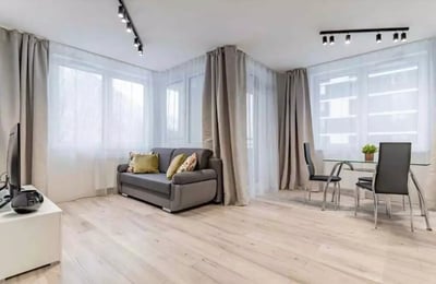 Long-term rental in Wrocław: 2-room apartment, 50 m², with parking and pets allowed