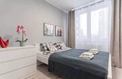 Long-term rental in Wrocław: 2-room apartment, 50 m², with parking and pets allowed